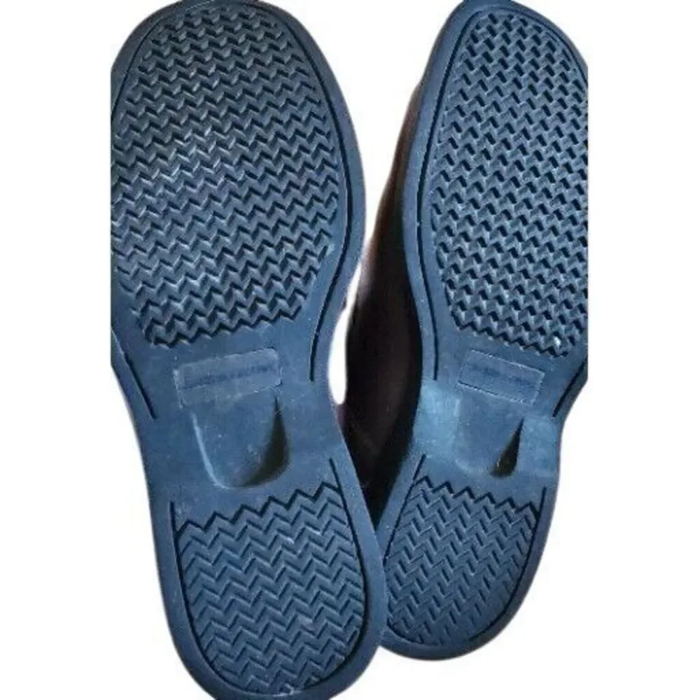 Johnston & Murphy premium materials